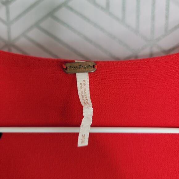 Free People Time On My Side Wrap Dress in Red Floral Sz Medium - Picture 7 of 10